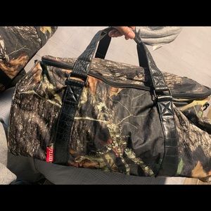 FLUD Mayor Sneaker Duffle Bag